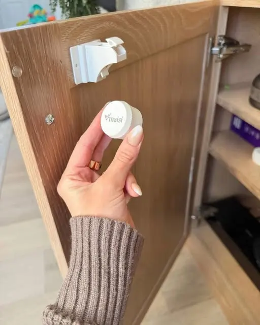I don't see these magnetic child locks on deal very often — photo from Chloe Webb's Chloe's Closet post