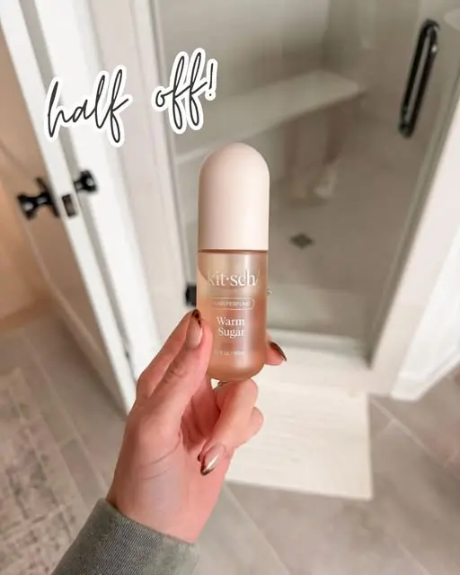 TODAY ONLY — photo from Chloe Webb's Chloe's Closet post