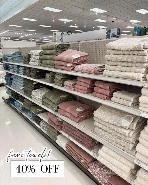 Have I influenced ALL of you to get these towels yet? — photo from Chloe Webb's Chloe's Closet post
